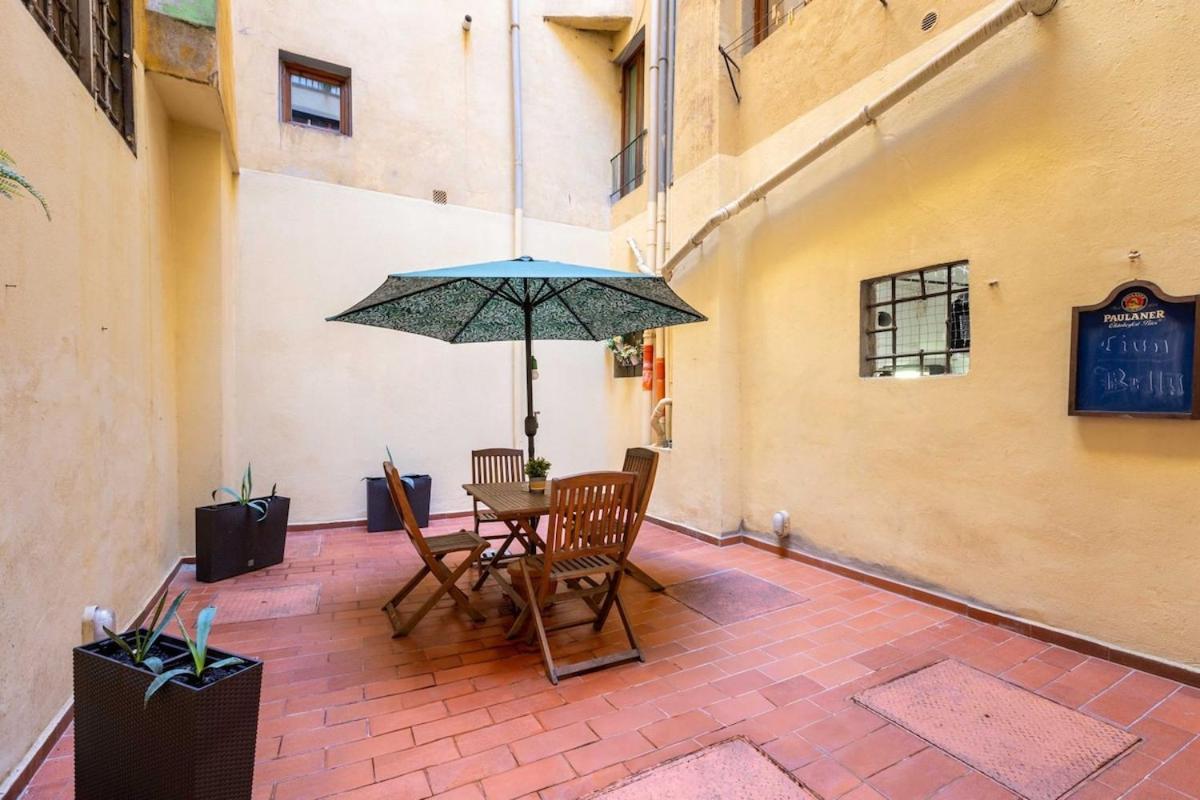 Private Garden Apartment