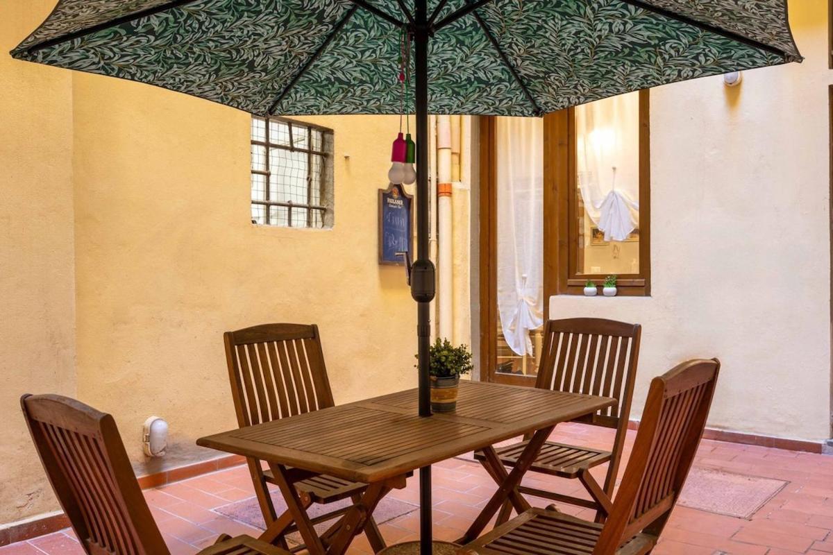 Private Garden Apartment *